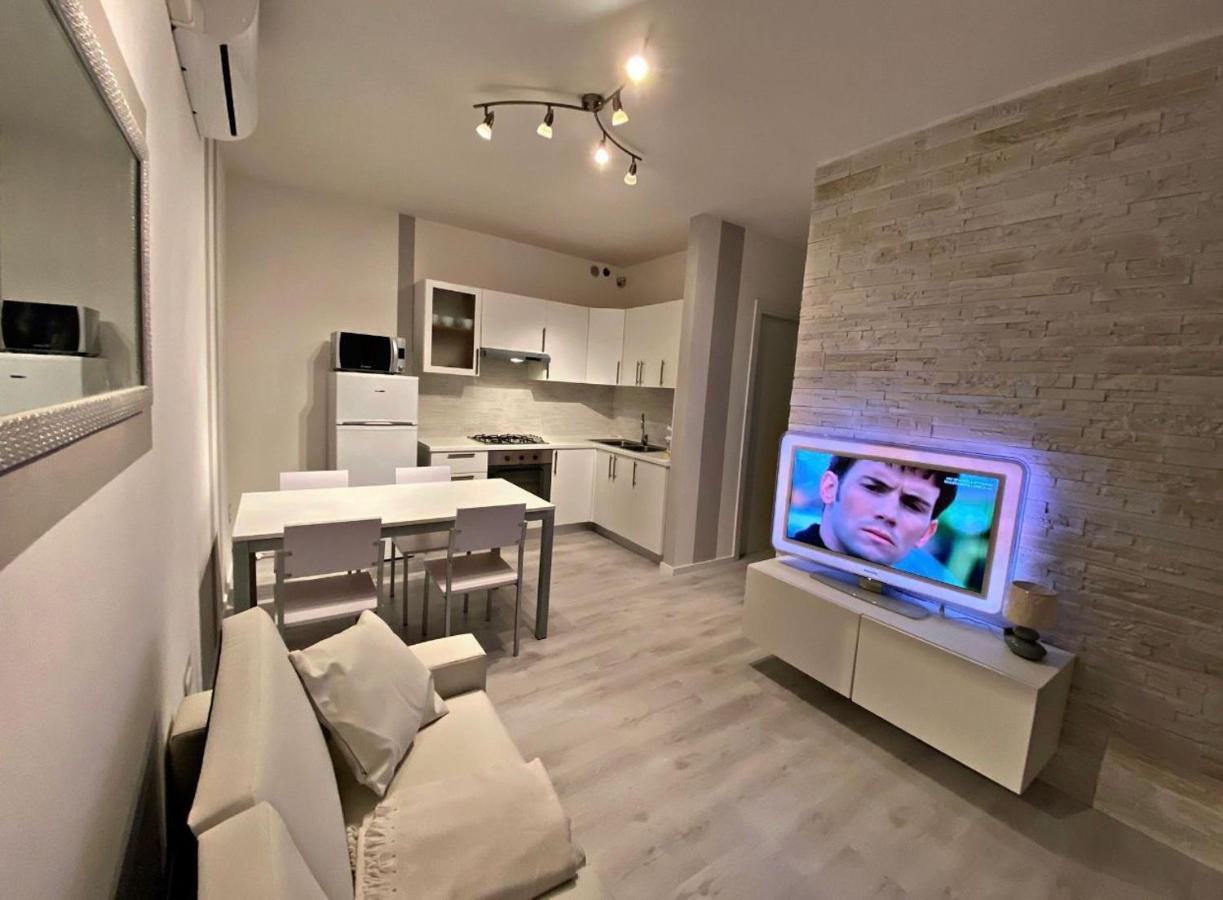 Solmare Apartments - Private Parking - Pool Rosapineta Esterno foto